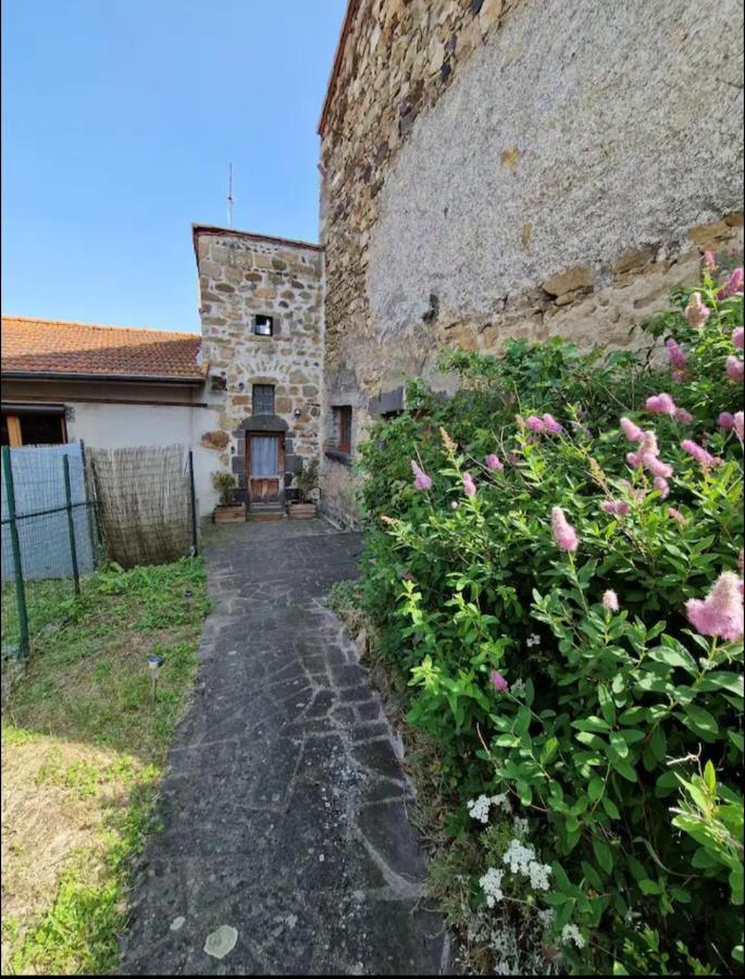 ⟬la Maisonnette De Severine⟭ Saint-Genès-Champanelle